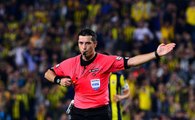 Trabzonspor - Fenerbahçe maçını Ali Palabıyık yönetecek