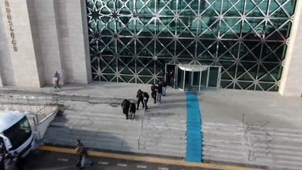 Çağrı merkezi numarasıyla dolandırıcılık yapan 19 kişinin emniyetteki işlemleri tamamlandı - KARS