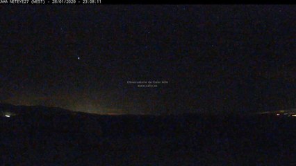 La primera y brillante bola de fuego de 2020