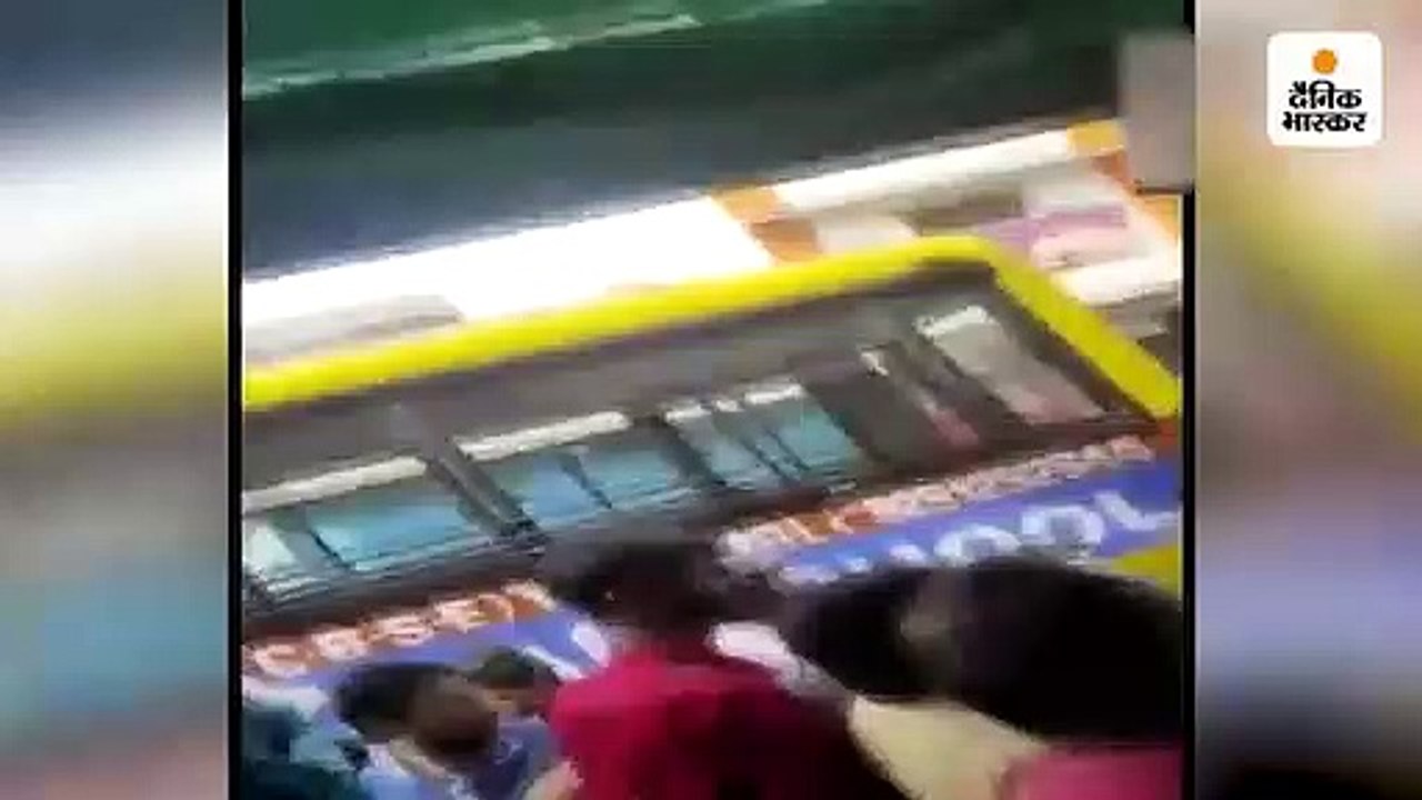 भारत बंद के दौरान दुकान बंद करवाने पहुंचे प्रदर्शनकारियों पर दुकानदार ने फेंकी लाल मिर्च