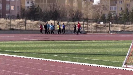 Down Sendromlular Atletizm Milli Takımı Nevşehir'de kampa girdi