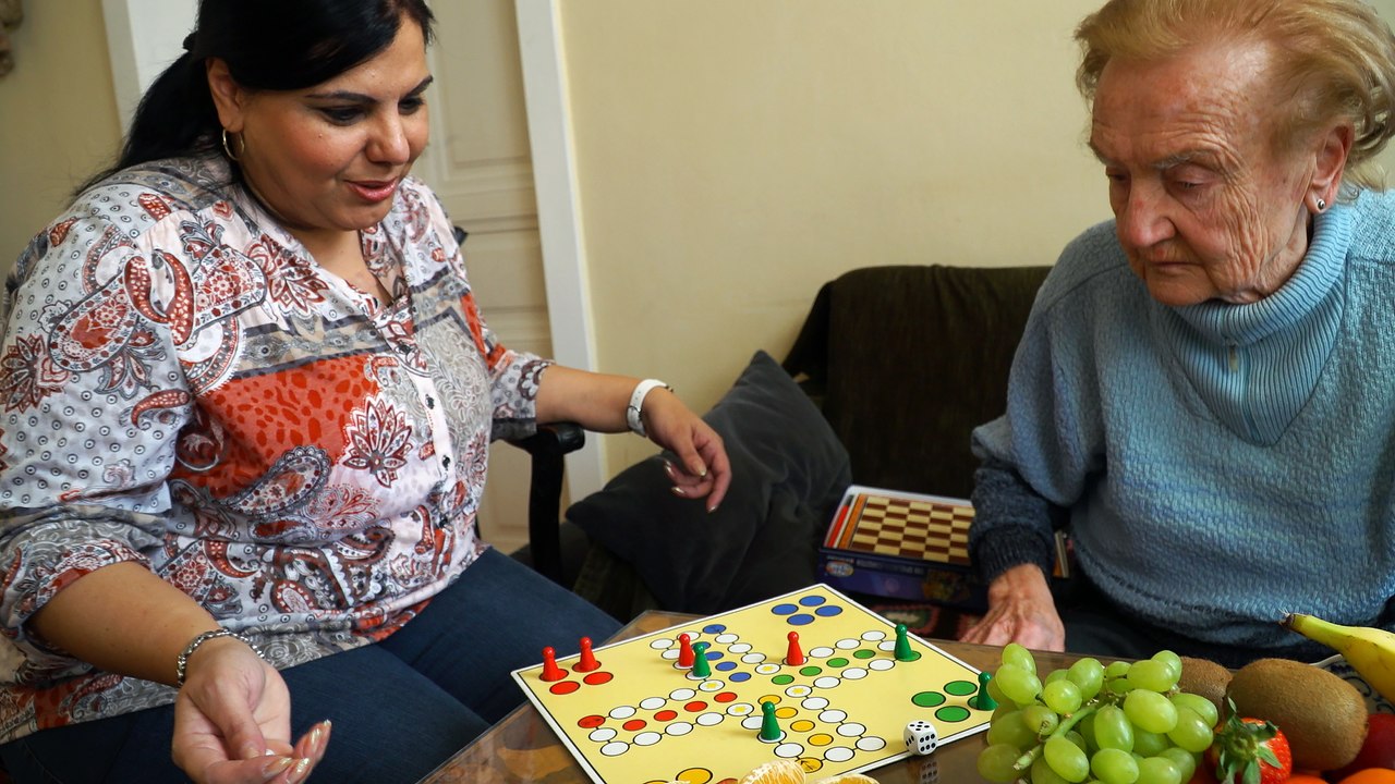 24-Stunden-Pflegerin: 'Ich lasse meine Zimmertür geöffnet'