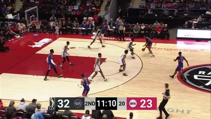 Devin Robinson rocks the rim