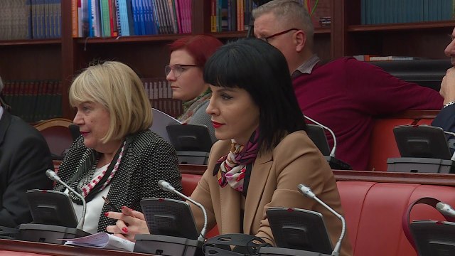 Дебата за Законот за ЈО, се бара поголема политичка независност