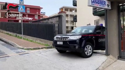 Melilli (SR) - Rapinatori maldestri messi in fuga da titolare tabaccheria (29.01.20)