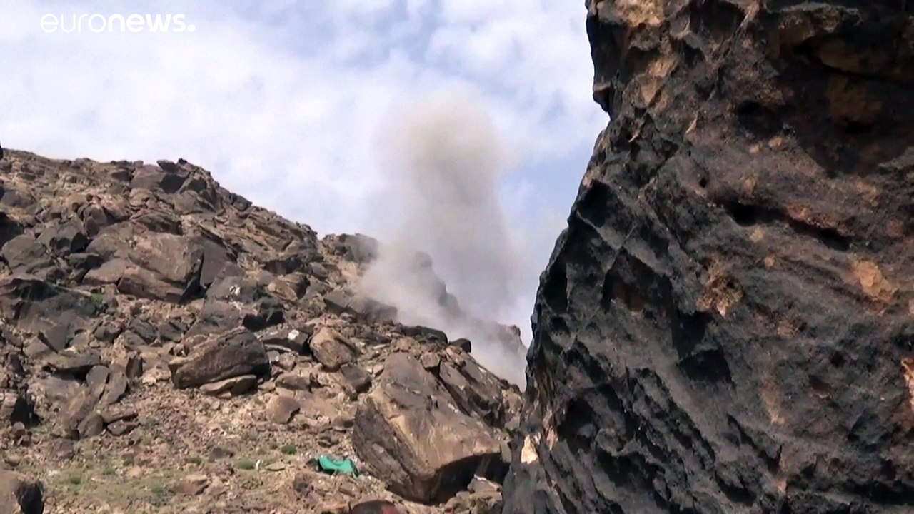 اليمن: حربٌ حتى إشعار آخر.. استمرار القتال قرب صنعاء والحوثيون يعلنون "تحرير نِهم"