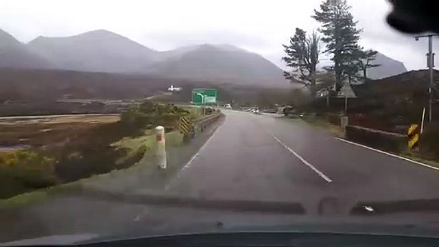 Quand tu croises un français sur une route en Ecosse... à contre-sens