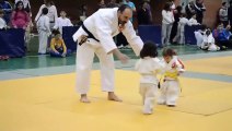 Ces 2 fillettes qui font du judo sont adorables