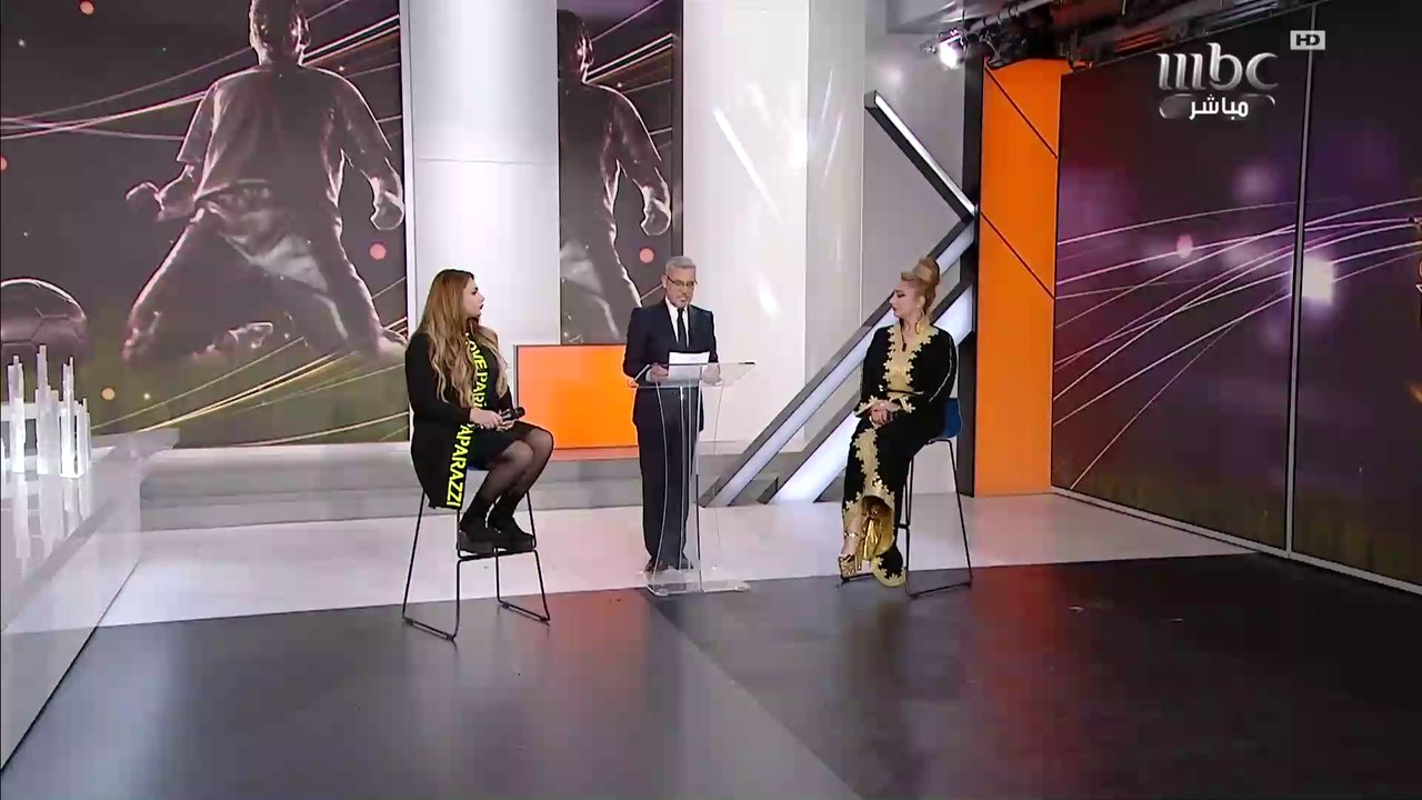 فقرة الأسئلة السريعة بين ميس ولبنى كمر في صدى الملاعب