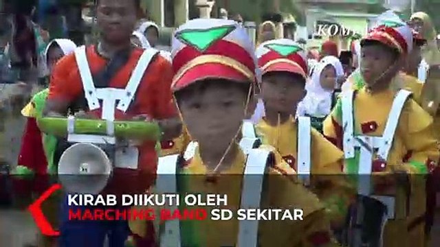 Yummy! Lezatnya Durian Lemah Abang Hasil Panen Warga Pekalongan