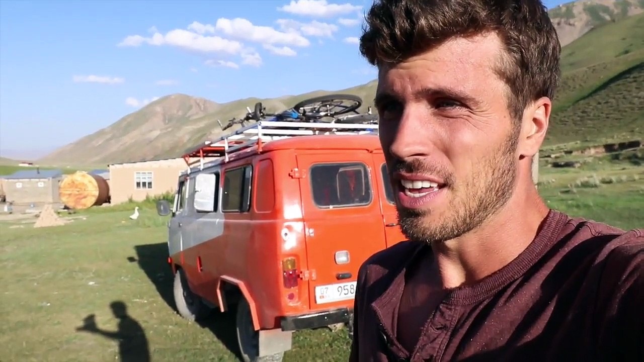 Van Broke Down – Stressed in the Middle of Nowhere – Ep 172