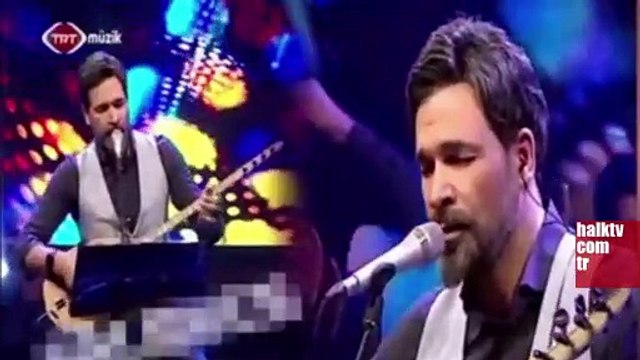 Uğur Işılak, Aşık Mahzuni Şerif'in türküsünü değiştirerek söyledi