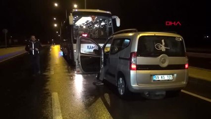 Tekirdağ yolcu otobüsü ters yöne giren araçla çarpıştı 3 yaralı