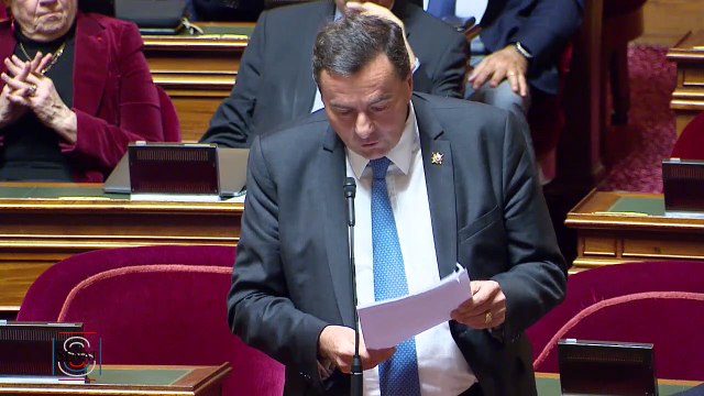 QAG - Damien REGNARD Est-il normal que les Français de l'étranger soient contraints de se tourner vers des banques étrangères pour ouvrir un compte ou chercher des financements ?