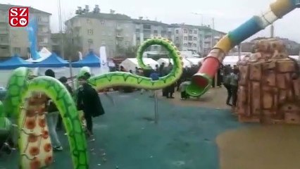 Depremzede çocuklar Kültürpark alanında kurulan Çadırkentte günlerini oyun parklarında geçiriyorlar