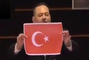 Yunan parlamenterden Türk bayrağı provokasyonu