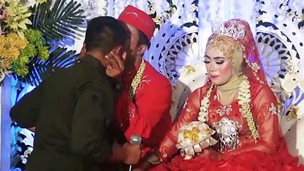 MANTANNYA SAMPAI PINGSAN..!! 6 Pernikahan Paling Sedih di Indonesia