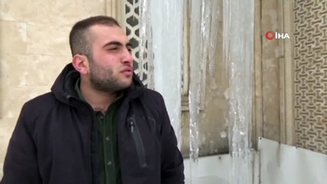 Yüksekova’da Buz Sarkıtları 5 Metreyi Geçti