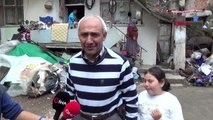 Antalya 4 engelli çocuğuyla oturduğu ev yıkılacak olan hurdacı kimse ev vermiyor, çaresizim