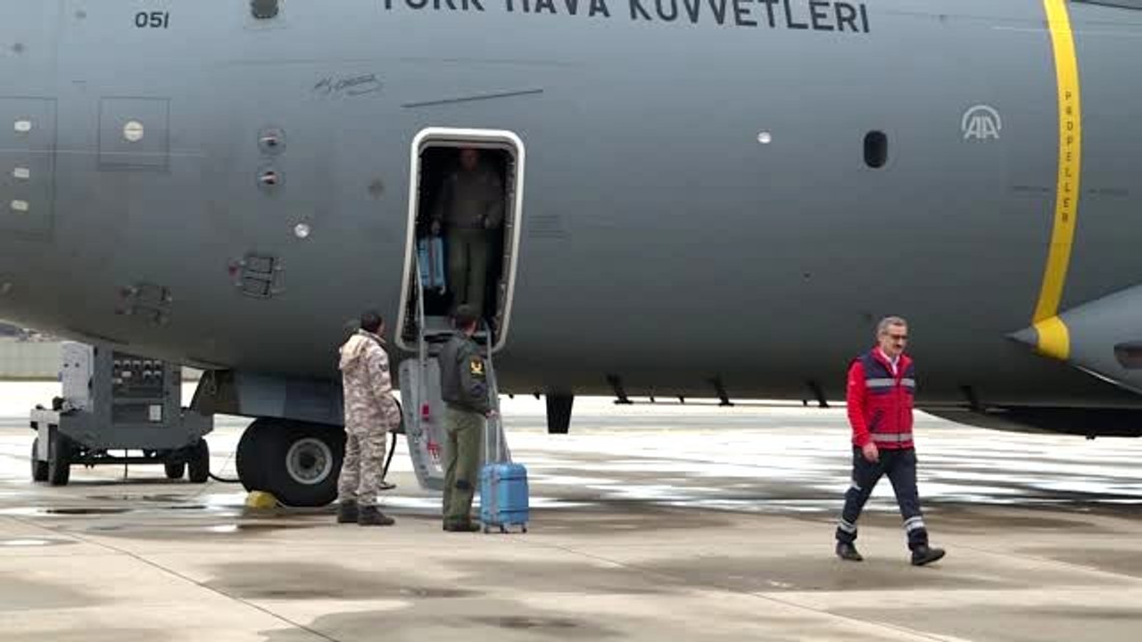 Çin'deki Türk vatandaşlarını tahliye operasyonu başlıyor (5)