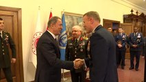 Akar, NATO Avrupa Müttefik Kuvvetler Komutanını kabul etti