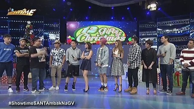 Jugs, binigyan ng group hug ng mga Kapamilya sa It’s Showtime