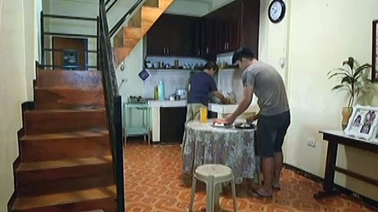 Esang, naiyak nang malaman ang planong pagpunta sa ibang bansa ni tatay Joey