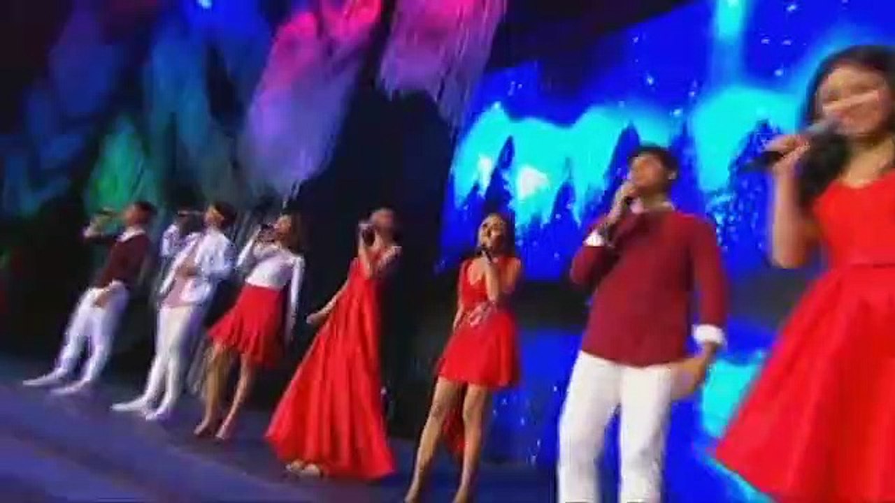 Yeng Constantino sings "Pasko Na Naman" with PBB Lucky 7 Teens