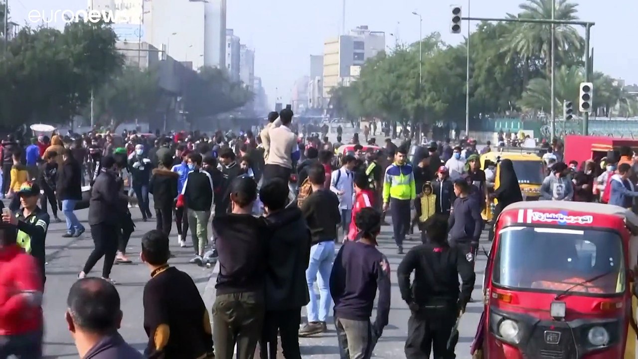 العراقيون بين انسداد الأفق في المشهد السياسي وغليان الشارع فأين المفرّ؟