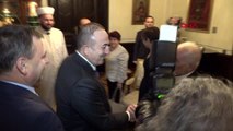 Bakan çavuşoğlu bulgaristan'da soydaş ve vatandaş temsilcileriyle akşam yemeğinde biraraya geldi