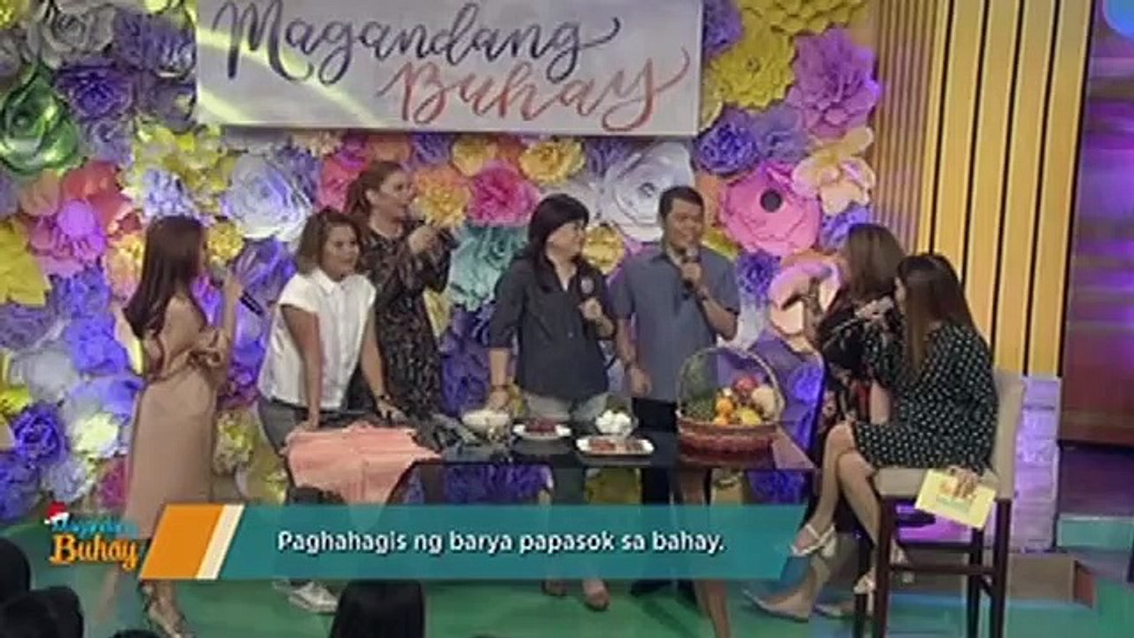 Ano ang ibig sabihin ng polka dots ba damit at paghahagis ng barya pag New Year?