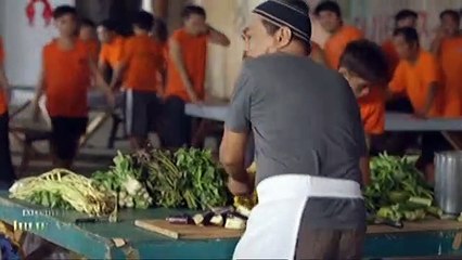 Onyok, nahuli ni Director Acosta sa kanyang opisina