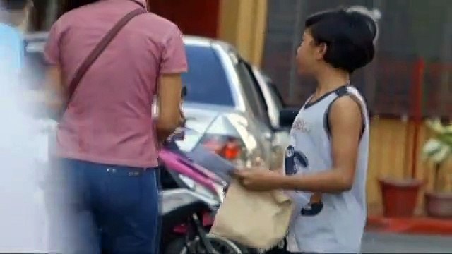 Makmak, tinulungan si Lola Flora sa kanyang trabaho sa bagong taon