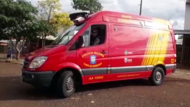 Adolescente fere a perna com graveto no Sanga Funda