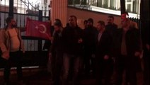 Ankara'da Yunanistan Büyükelçiliği önünde 'bayrak' protestosu