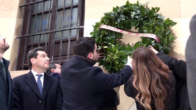 Juanma Moreno recuerda a Jiménez-Becerril y a Ascensión Ortiz