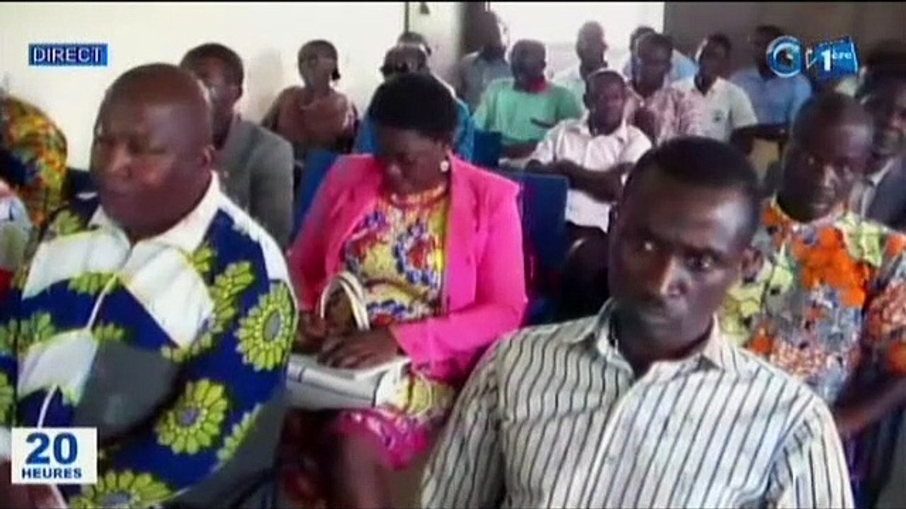 RTG/Rencontre entre le Gouverneur et les chefs d’établissements de la province de la Nyanga