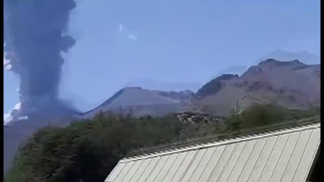 Alerta en Chile por la actividad del volcán Chillán