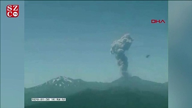 Şili'de yanardağda patlama