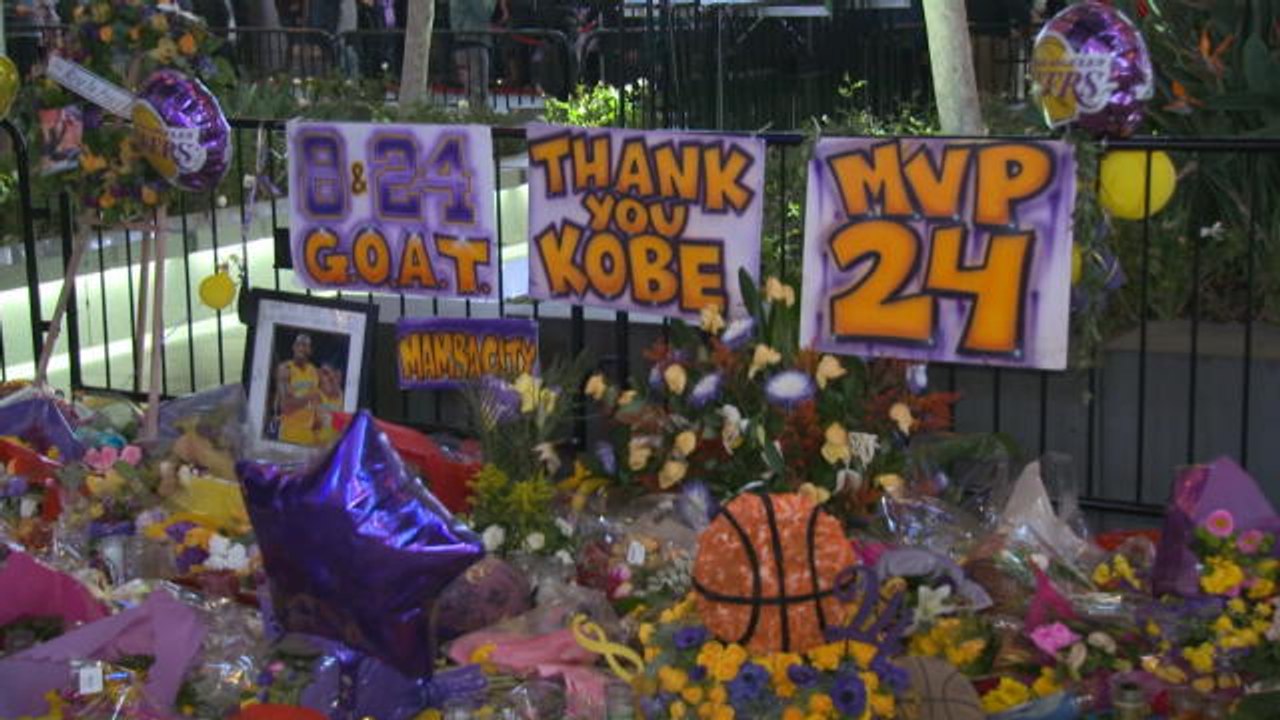 Emotional scenes as basketball returns to Stapl...
