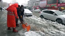 Lapa Lapa Yağan Kar, 180 Köy Yolunu Ulaşım Kapadı