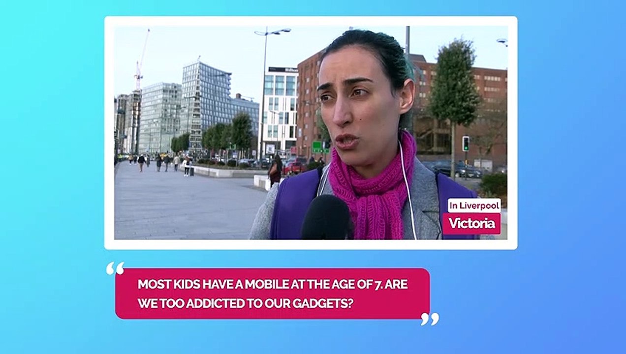 Mobile Phone Addicts!