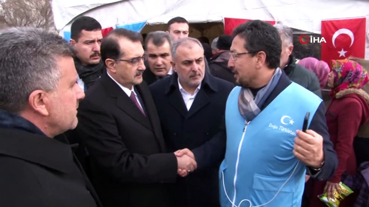 Enerji ve Tabii Kaynaklar Bakanı Fatih Dönmez: ”Elektrik ve doğalgaz aboneliği ile alakalı olarak bu bölgede hizmet veren doğalgaz ve elektrik dağıtım şirketi tahakkuk dönemlerini 2 hafta süreyle erteledi. Fatura düzenlemeleri tüm bölge gene