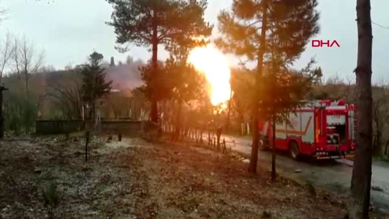Ordu patlayan doğal gazı borusu alev aldı, çevredeki evler boşaltıldı