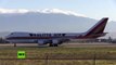 Avion con 201 pasajeros estadounidenses evacuados de la ciudad china de Wuhan, que es el epicentro del coronavirus, llega a EE.UU