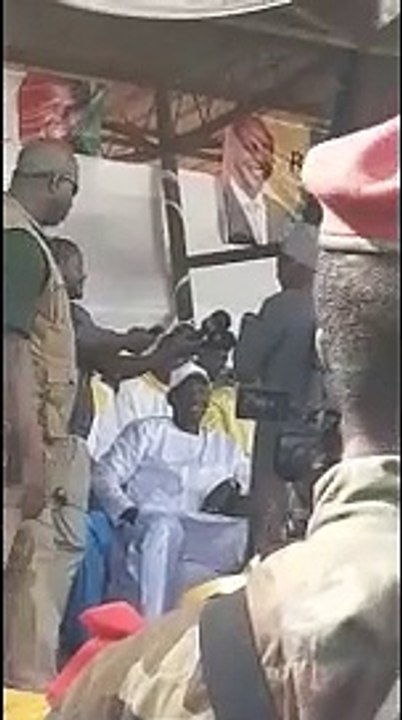 Alpha Condé à Fria : ''Alpha Condé à Fria : ‘’qu’ils acceptent ou pas, nous adopterons la nouvelle constitution’’