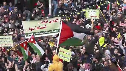 Primer viernes de oración musulmana en Jerusalén desde el plan Trump