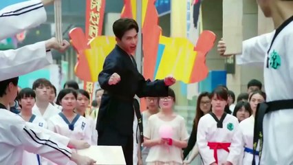 Handsome. spinning kick. Yang Yang ( 720 X 1280 )