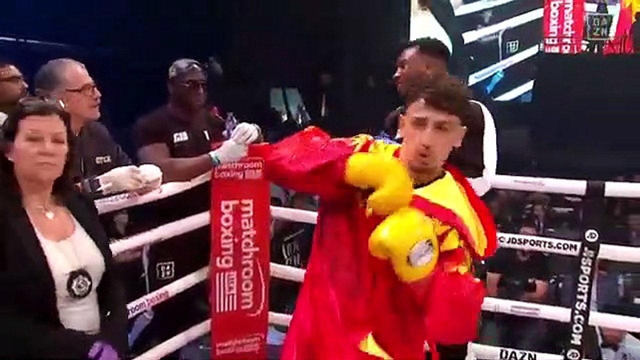 Jake Paul Defeats AnEsonGib Via First-Round Stoppage