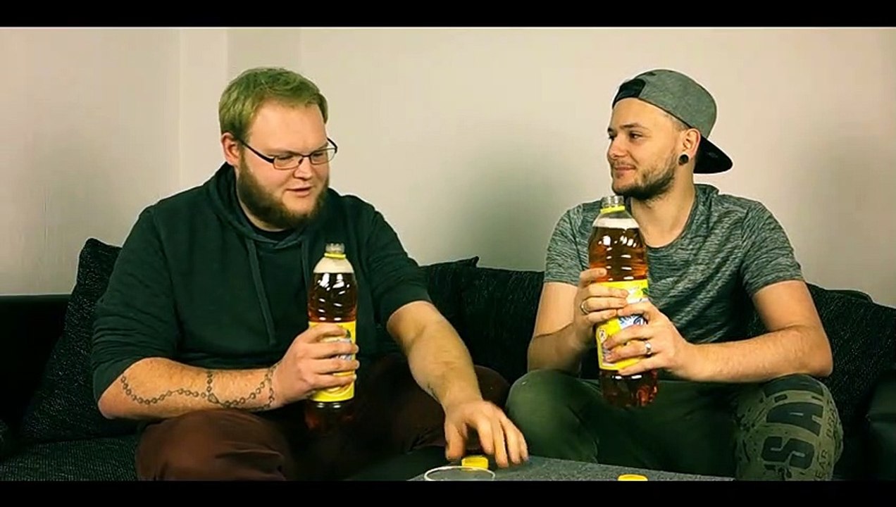 Eistee Challenges  1,5 Liter wer ist schneller?! XD